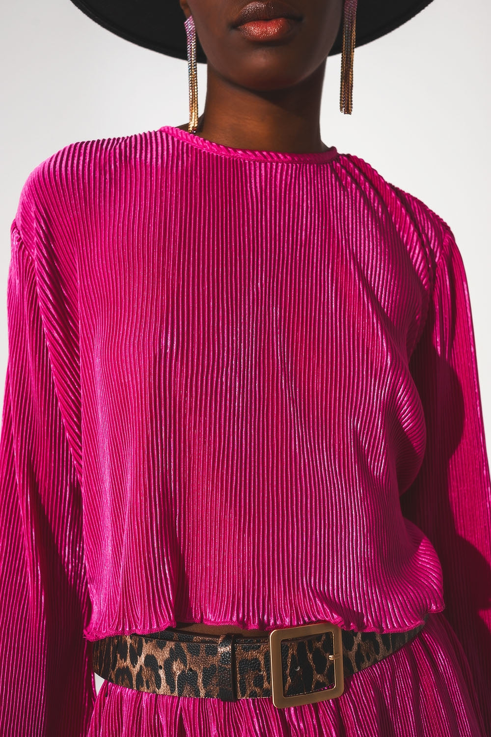 Top court à col rond plissé en fuchsia