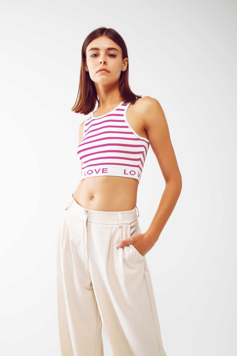 Top court rayé avec texte Love en rose