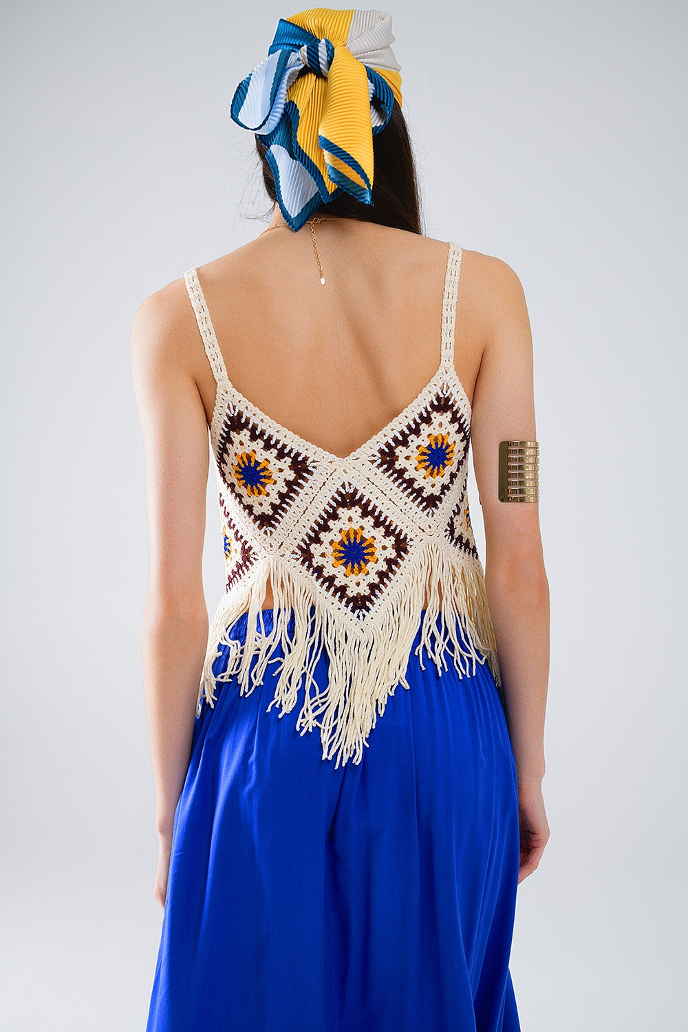 Top en crochet avec extrémités à franges en crème