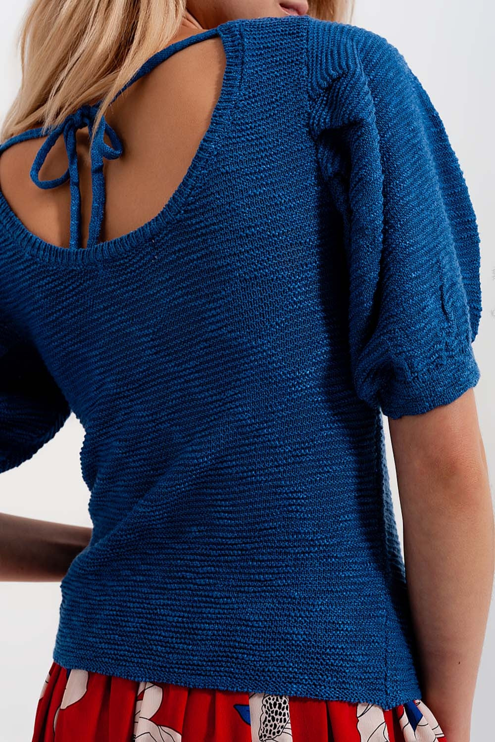 Top en maille à manches courtes bleu