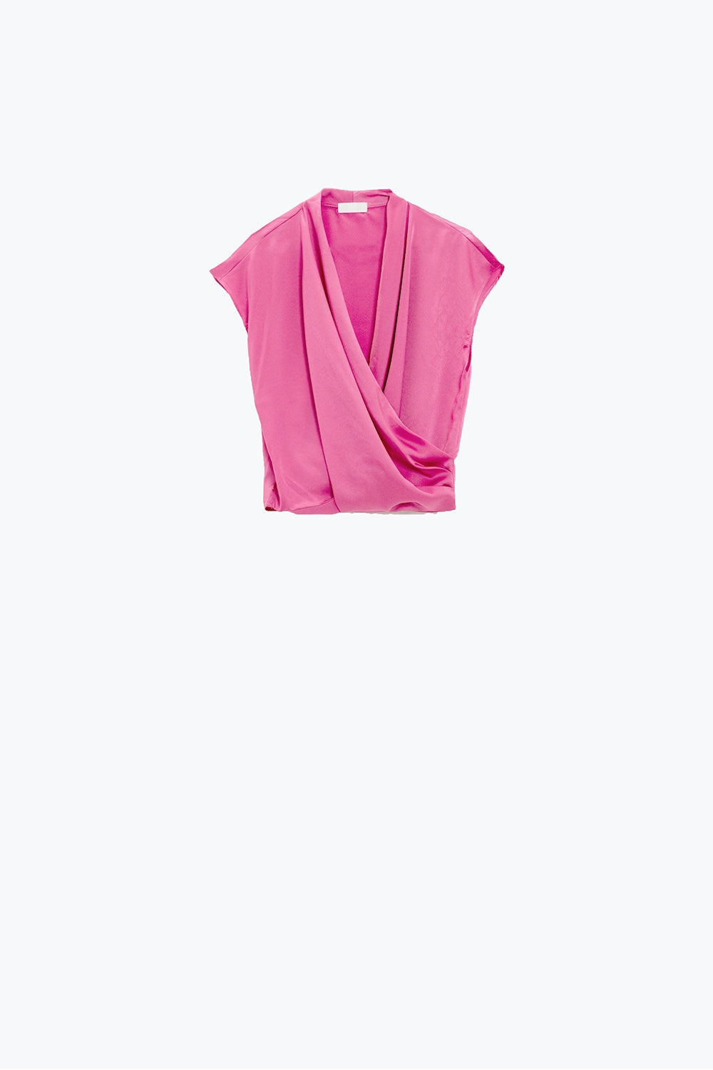 Top en soie croisée fuchsia avec col en V et manches courtes
