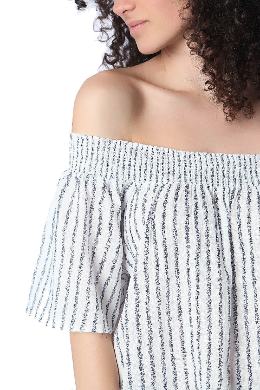 Top style bohème à épaules denudes bleu marine