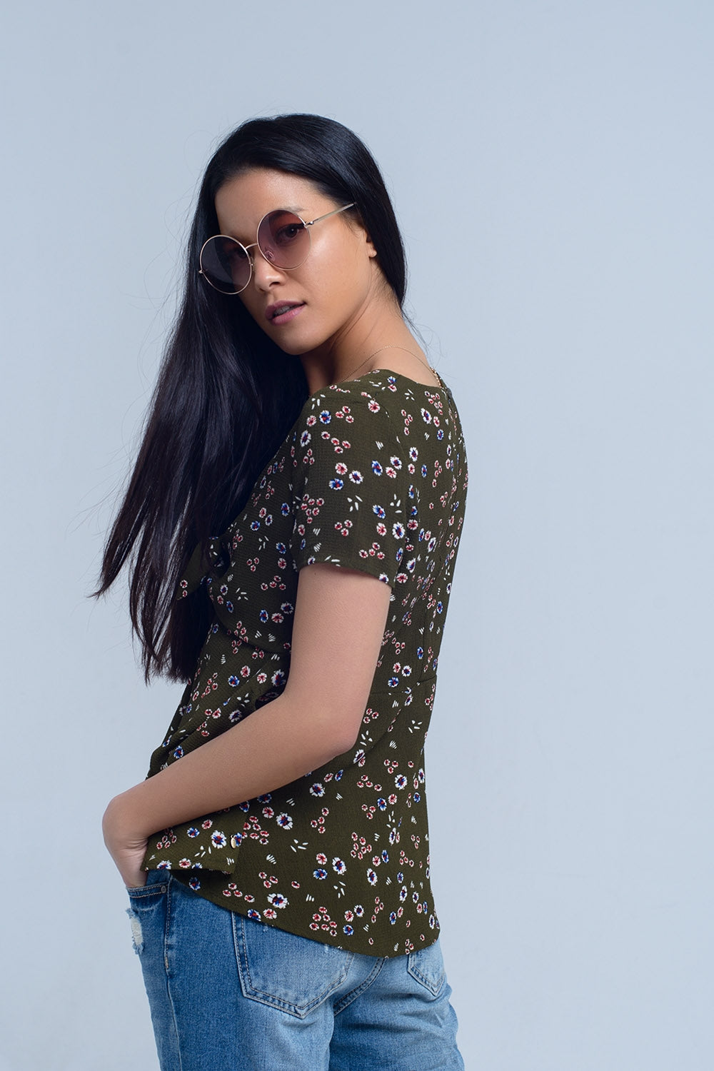 Top vert avec imprimé floral