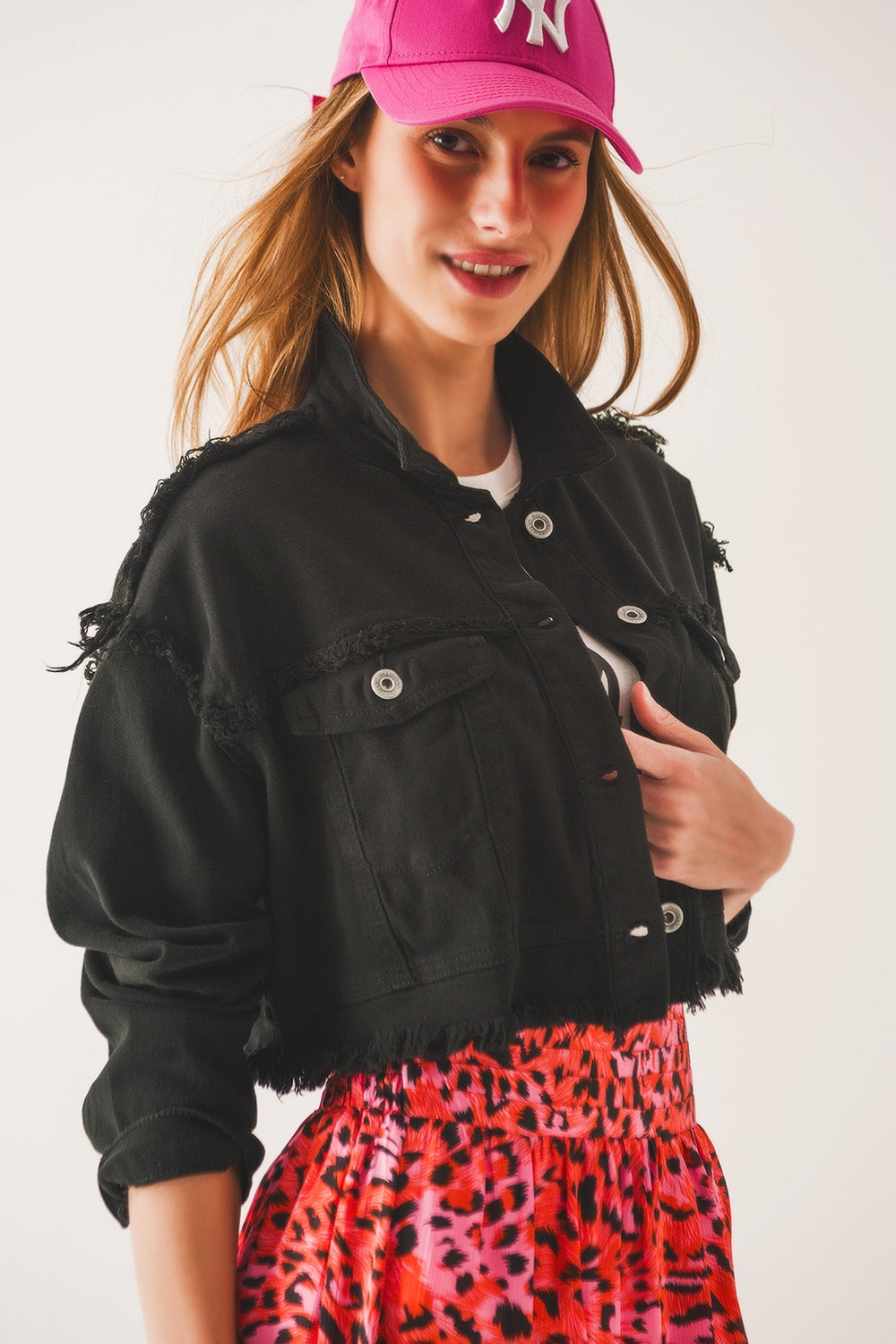 Q2 Veste en jean courte style trucker noire