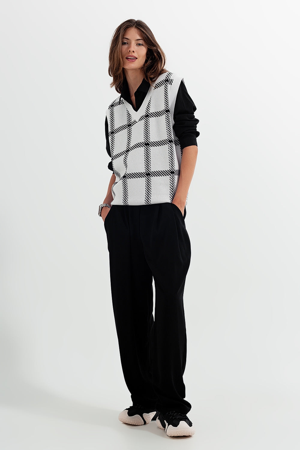 Veste en tricot avec de grandes hachures croisées