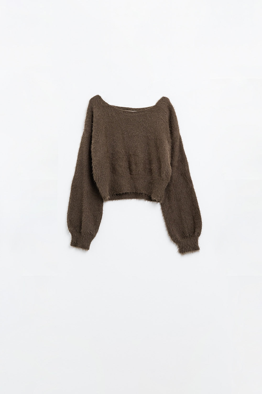 pull cropped fluffy en brun ajusté à la taille