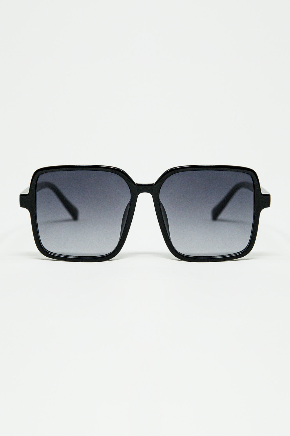 Lunettes de soleil carrées avec monture brillante en noir