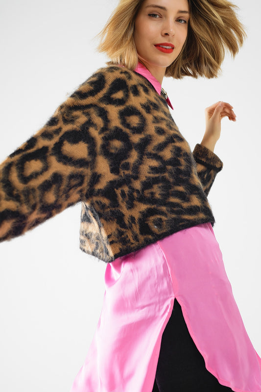 pull noir imprimé léopard en tissu tricoté avec de la laine