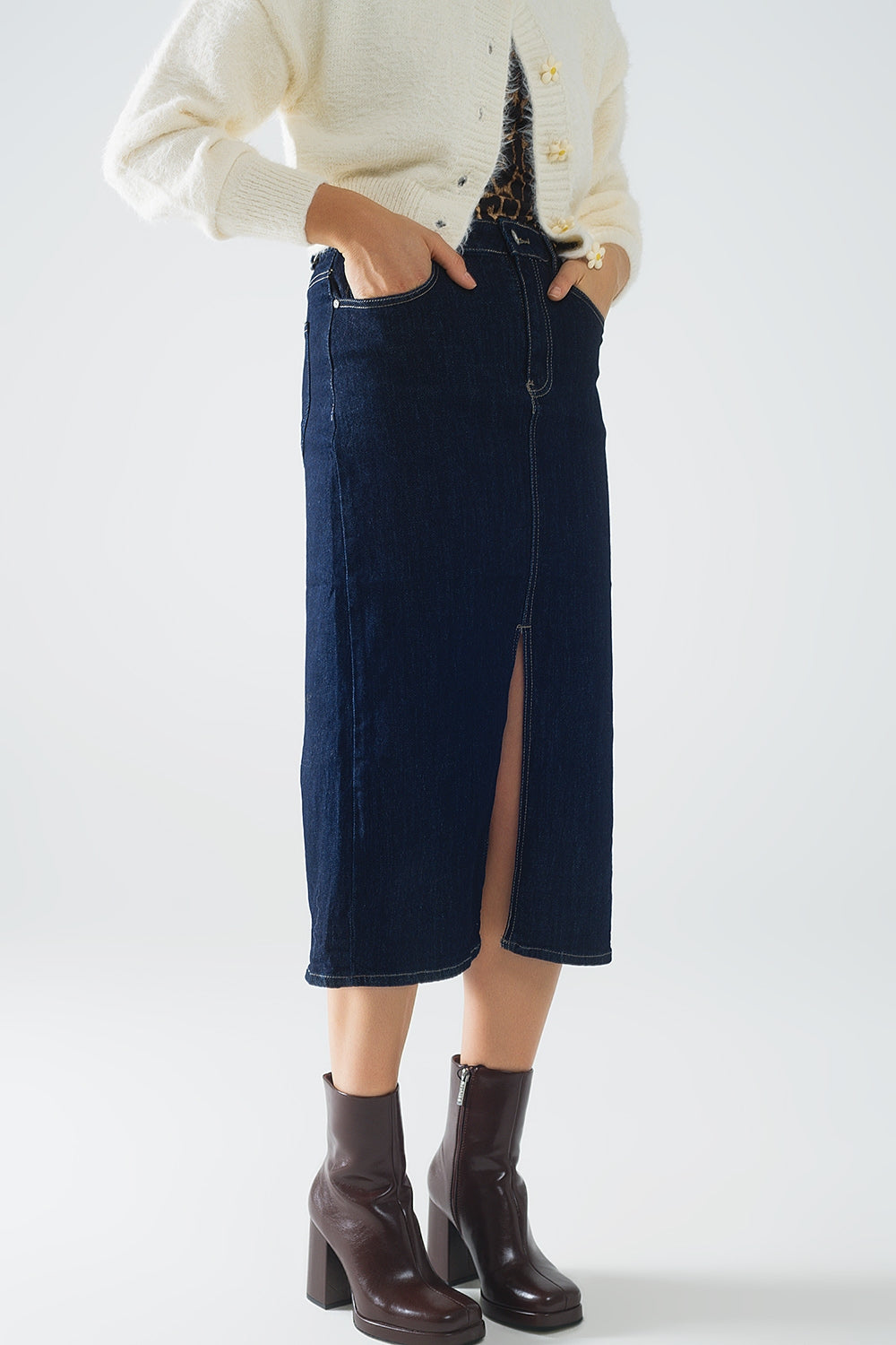 jupe crayon en denim délavé foncé