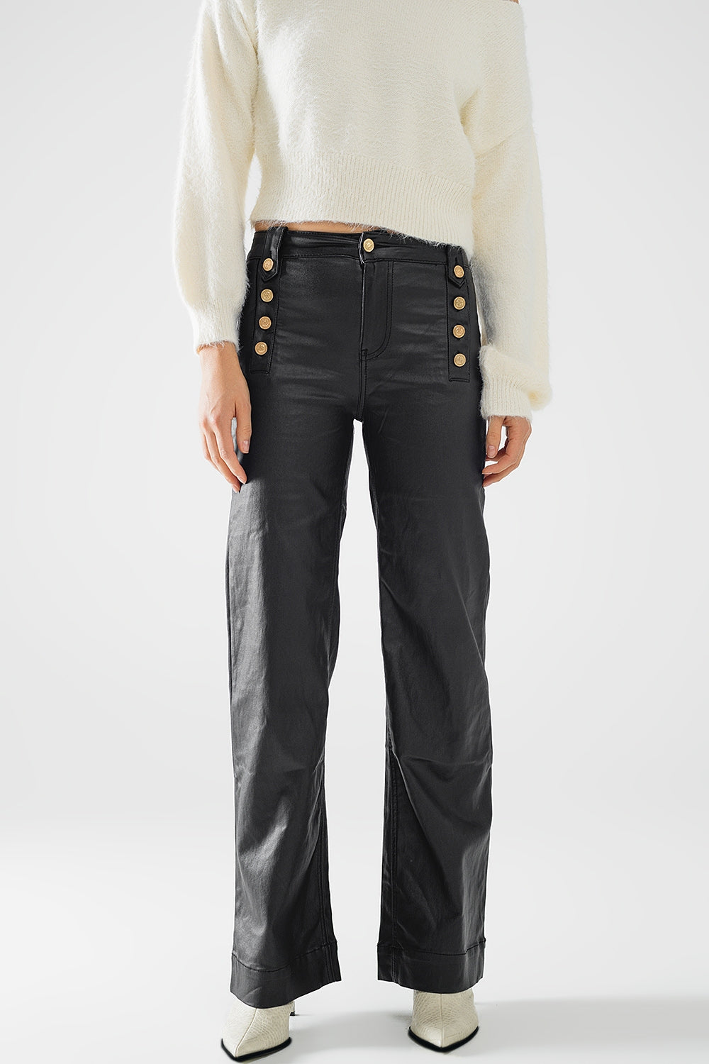 Pantalon en faux cuir noir avec boutons