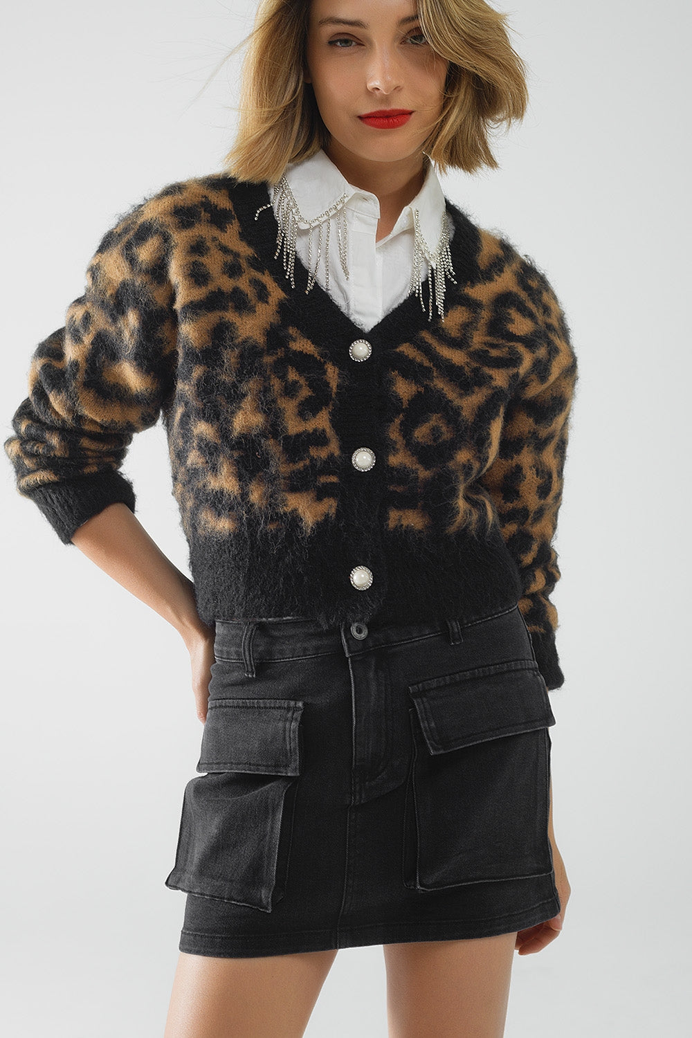 Cardigan imprimé léopard en tissu tricoté avec laine couleur Camel