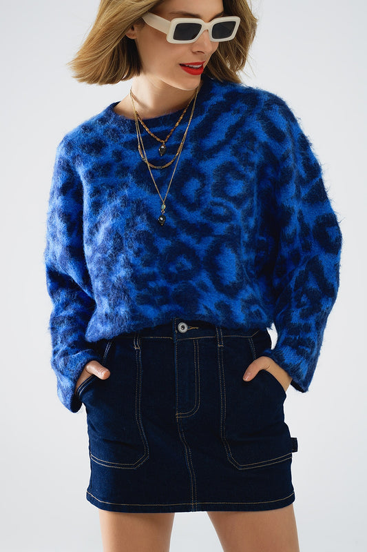 Pull bleu imprimé léopard en tissu tricoté avec de la laine