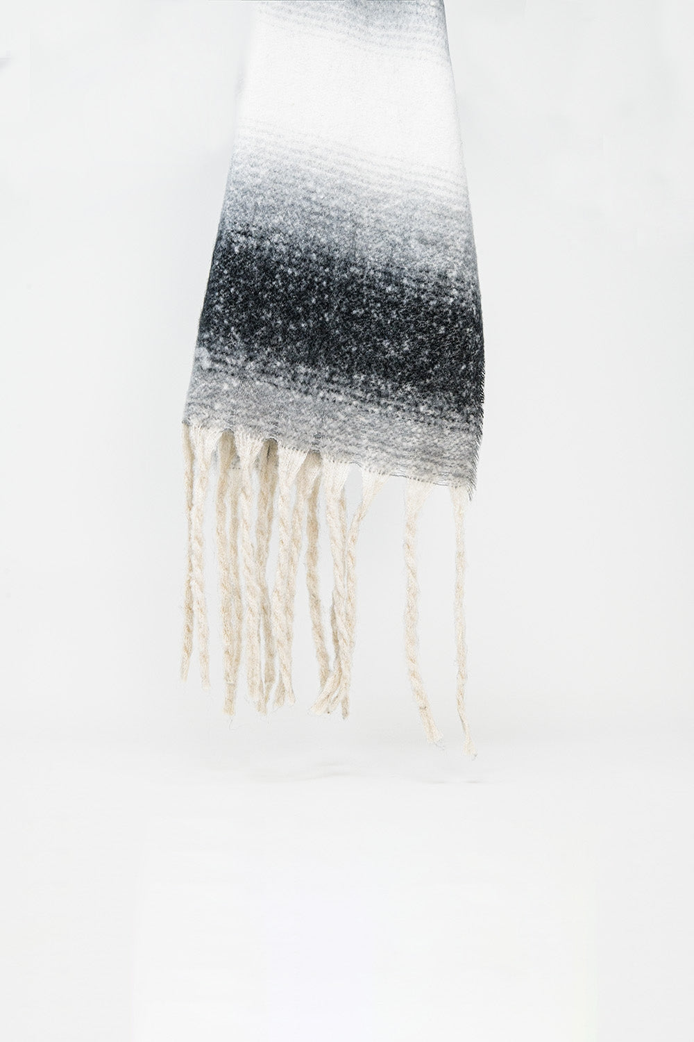 Écharpe longue en tissu super doux à franges noire