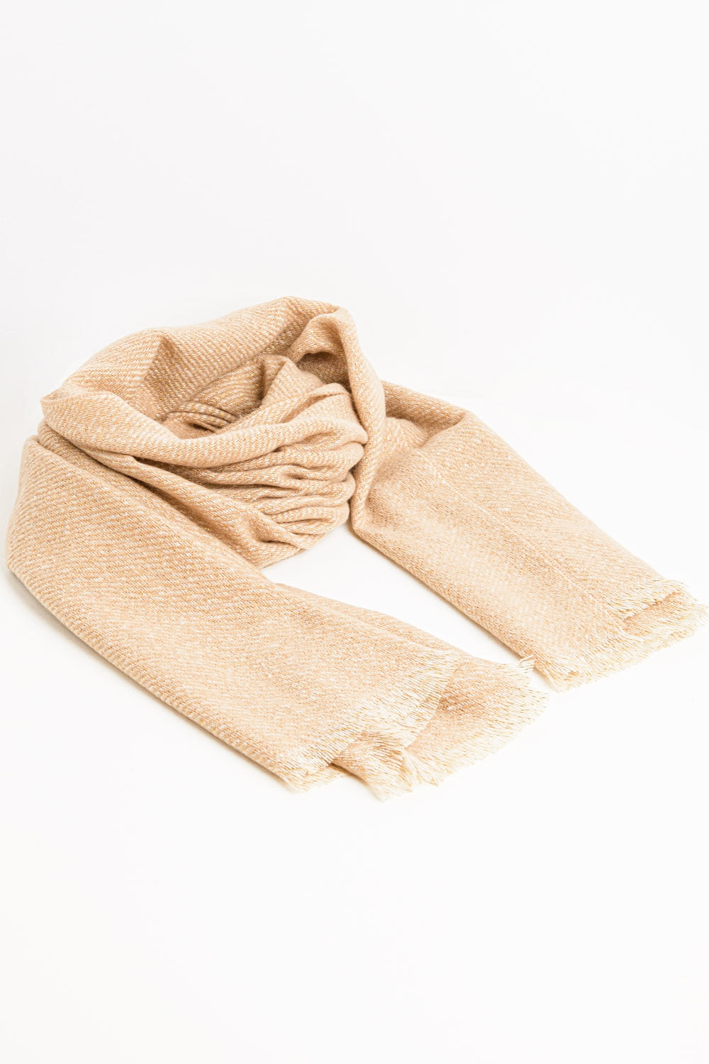 Echarpe de couleur camel avec détails en fil d'or