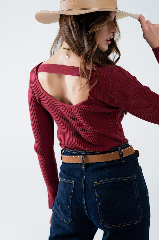 pull-over côtelé bordeaux à dos ouvert