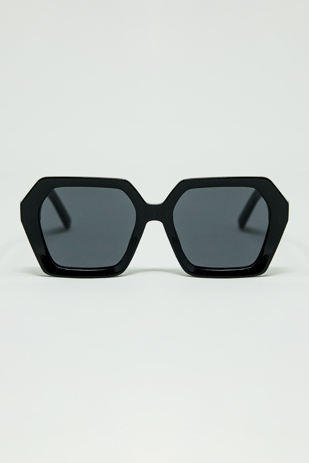 Lunettes de soleil à monture géométrique en noir
