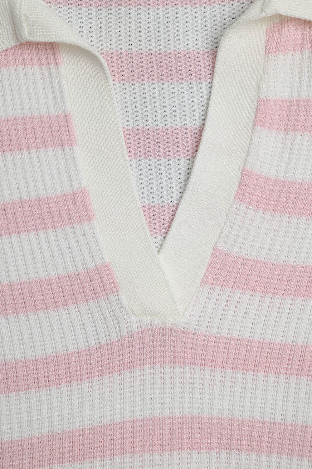 Polo blanc à rayures roses