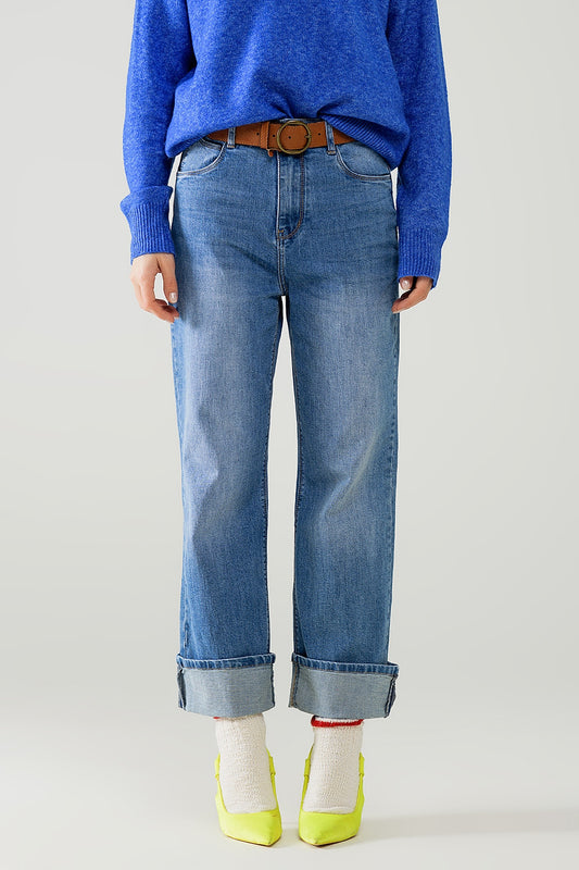 jeans à coupe droite et à revers avec délavage moyen