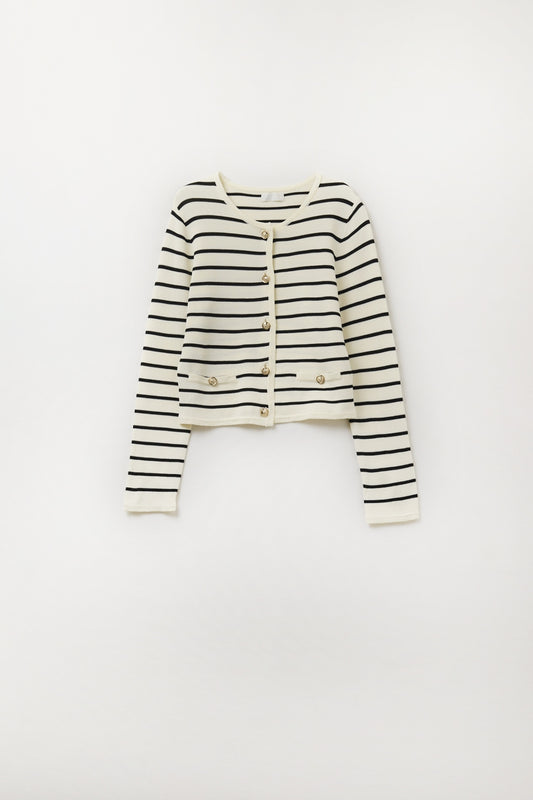 Cardigan crème à rayures noires et boutons dorés