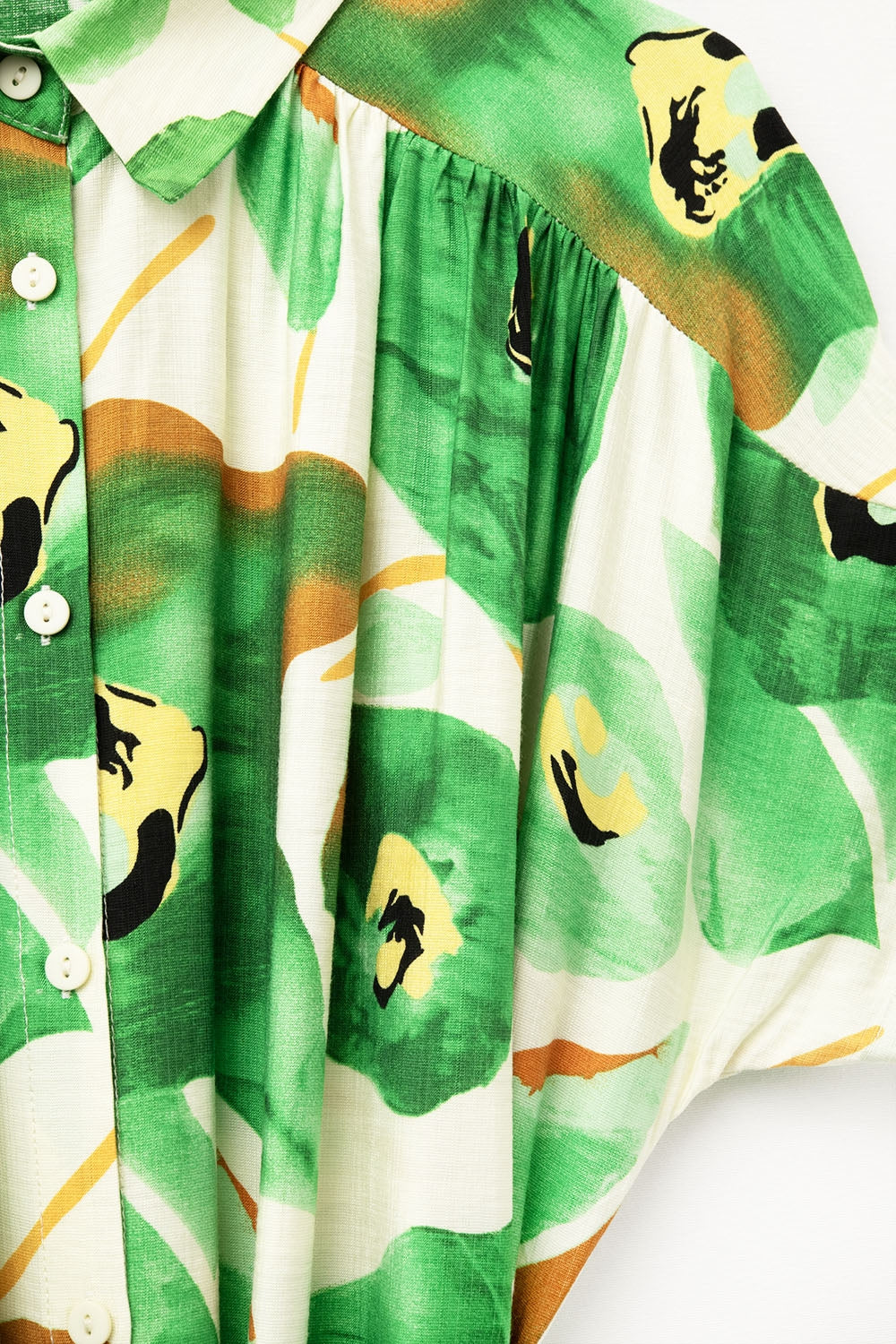 Robe florale Bliss dans des tons verts et chauds