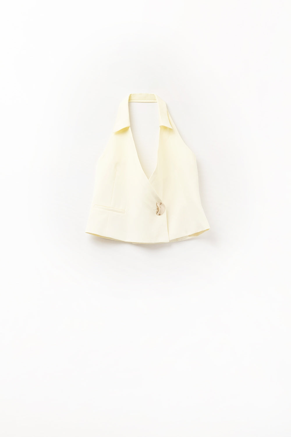 Veste cache-cœur jaune avec bouton doré détaillé