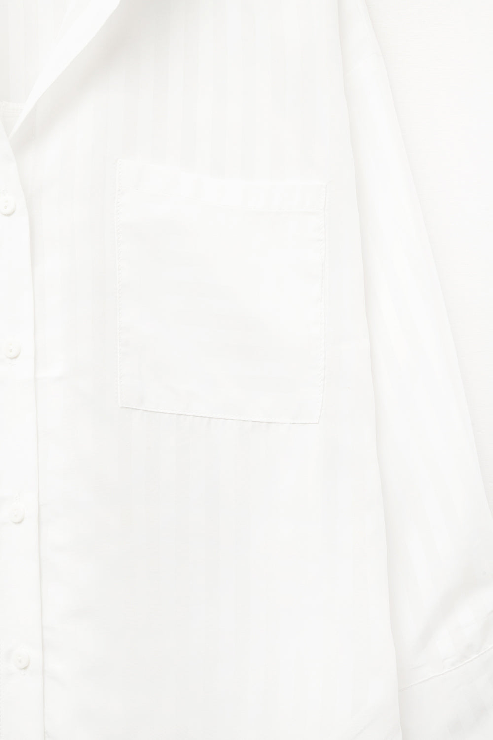 Blouse blanche à rayures relaxées