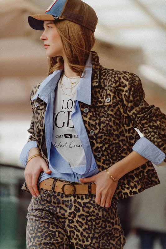 Veste marron avec imprimé léopard en tissu denim