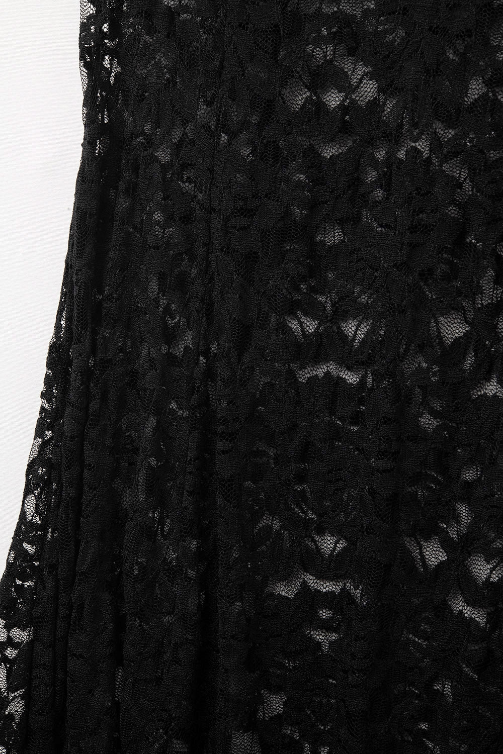 jupe longue en dentelle noire tendance