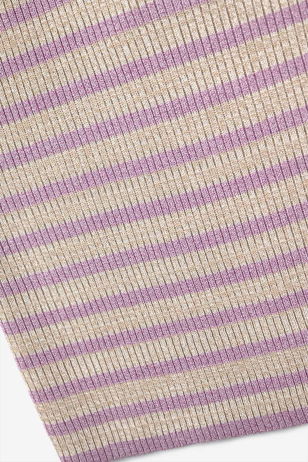 top beige avec rayures et bretelles lilas