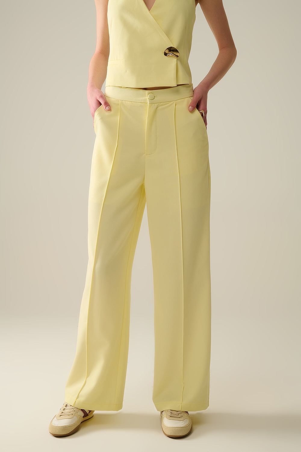 Pantalon large sur mesure en jaune