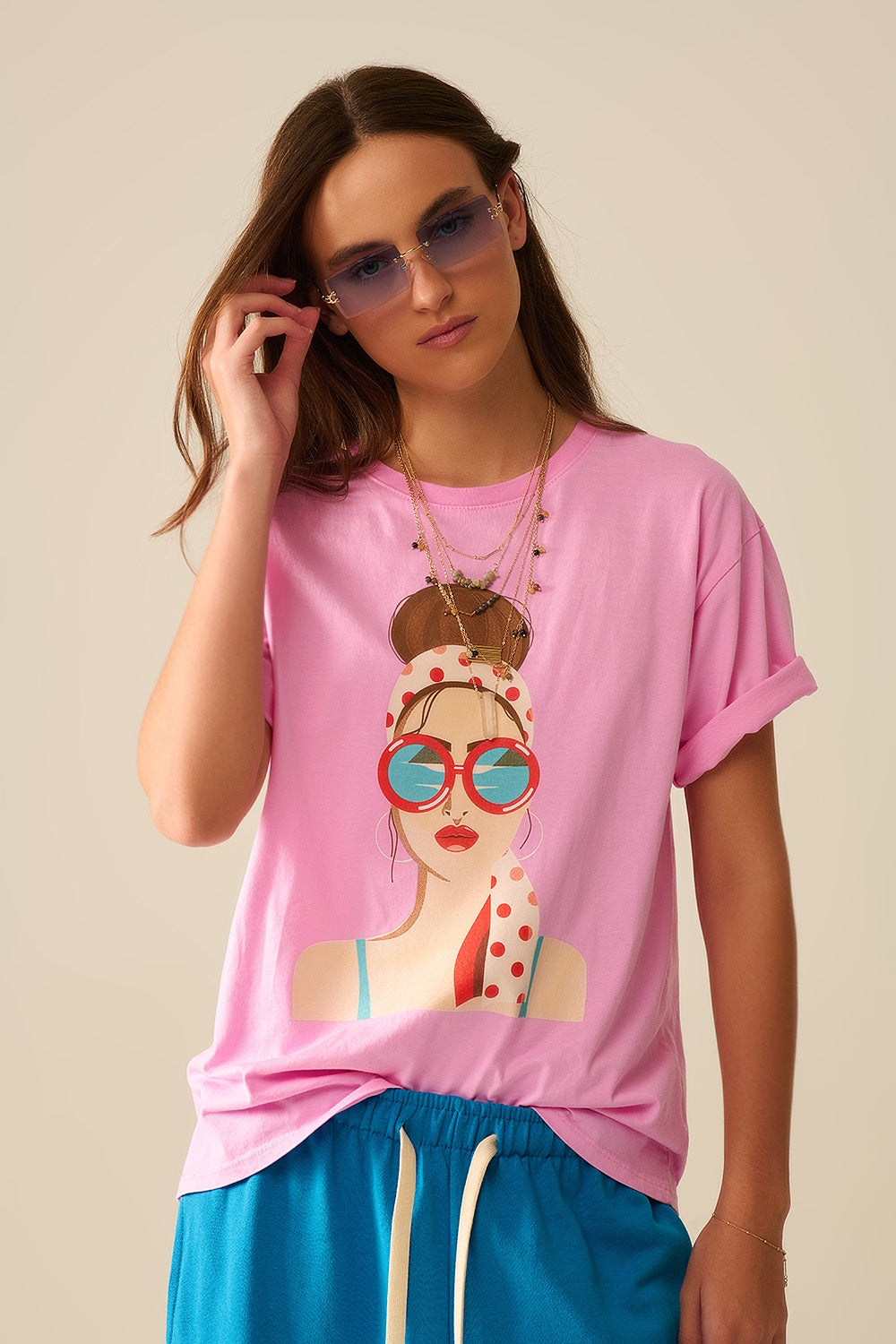 T-shirt rose fabriqué en Italie avec un motif vintage de fille