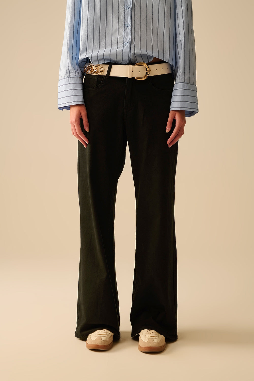 Pantalon droit noir à jambes larges