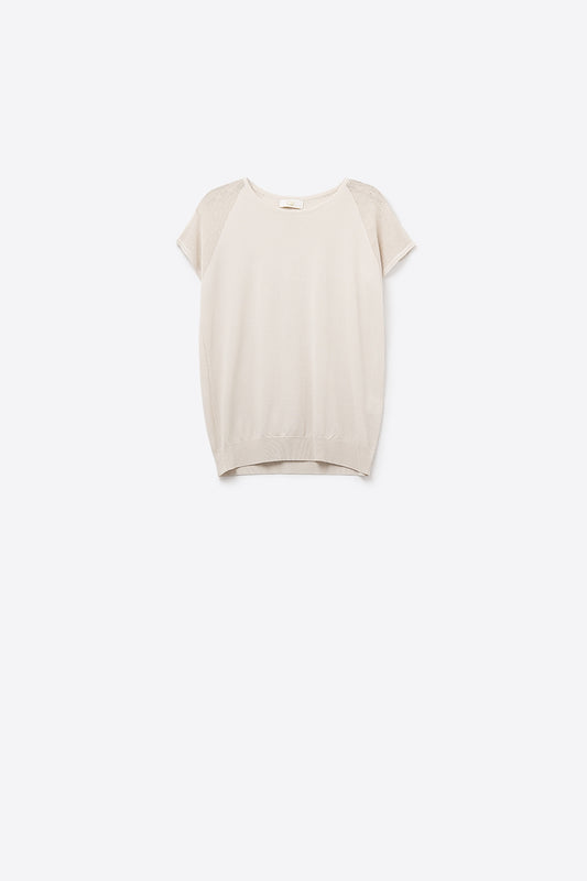Pull à manches courtes beige avec maille sur l'épaule