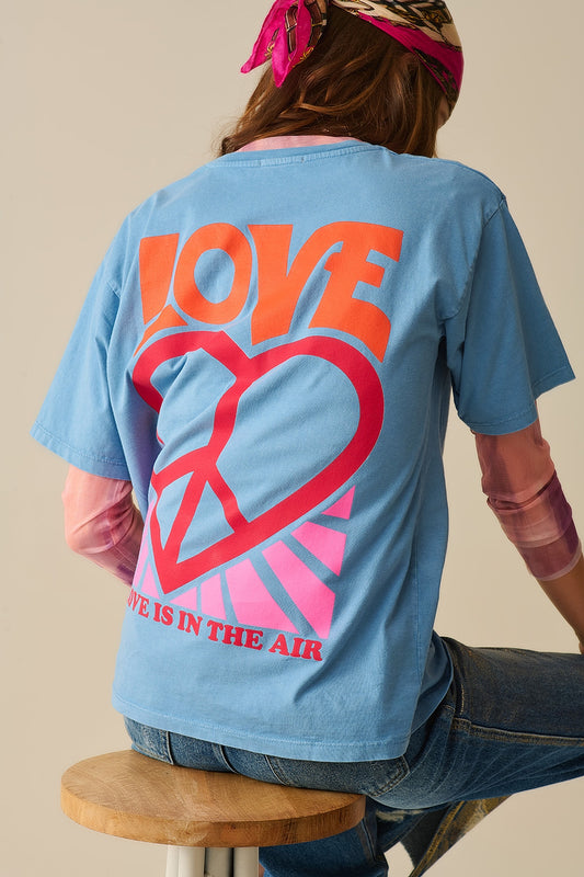 T-Shirt bleu fabriqué en Italie avec le logo Love is Air et Heart with Peace