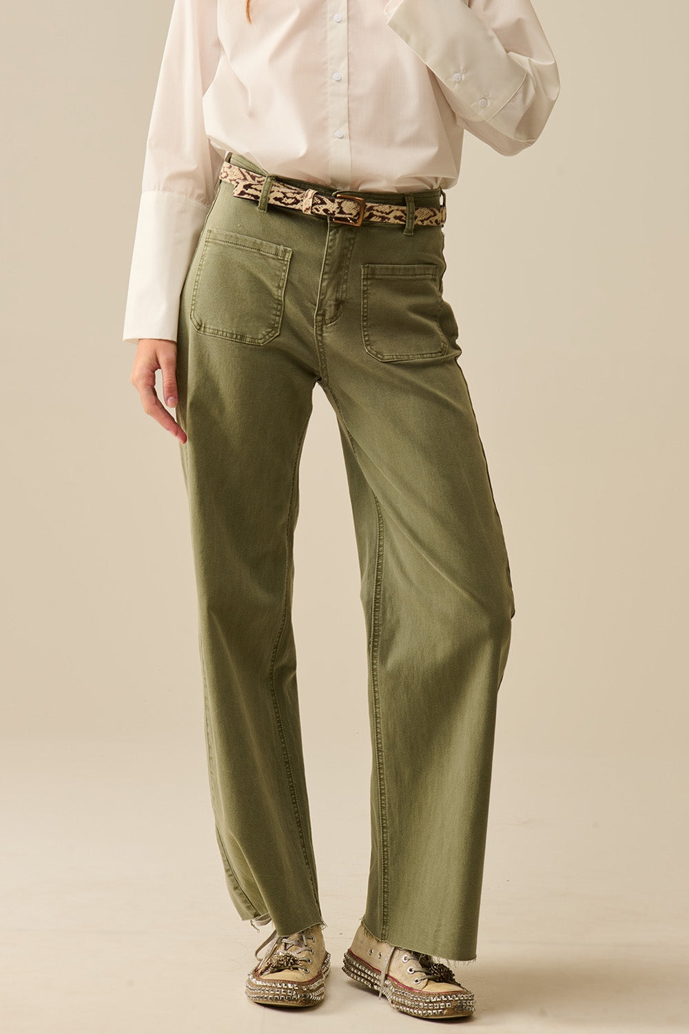 pantalon à jambes larges avec poches avant en Khaki