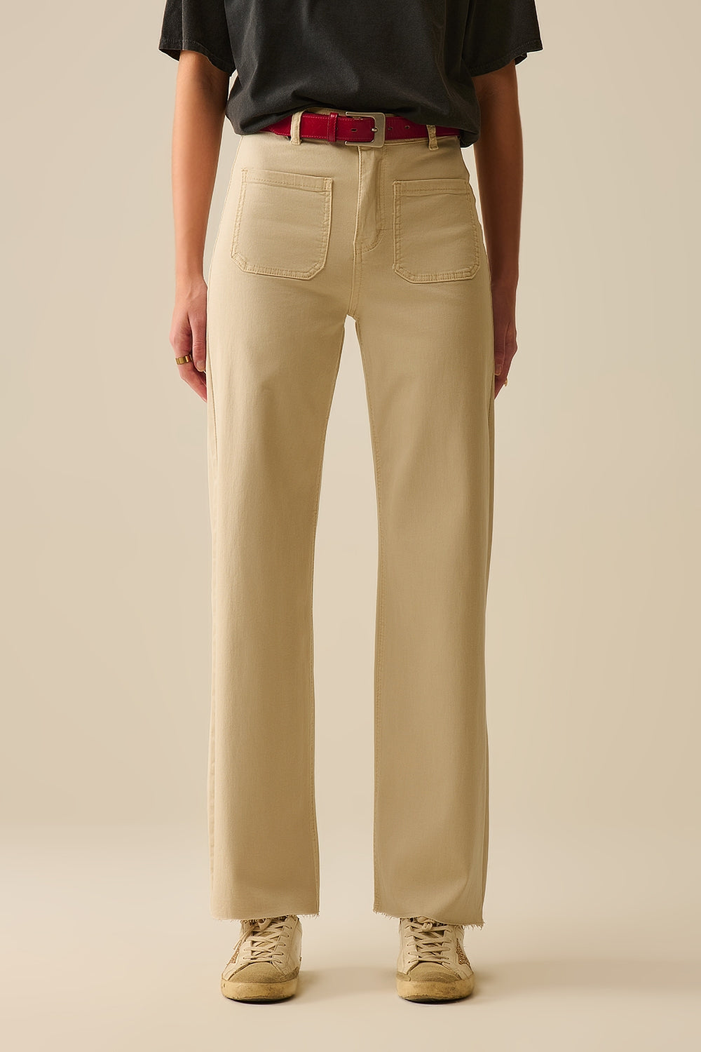 pantalon à jambes larges avec poches avant en beige