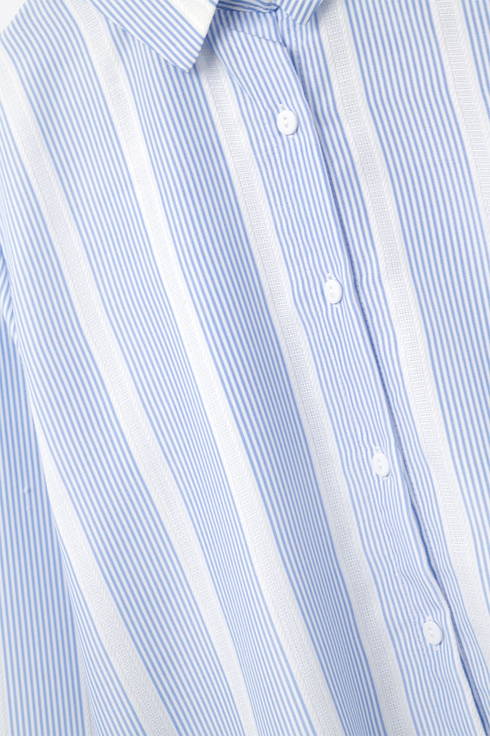 Chemise à rayures en tissu souple bleu et blanc
