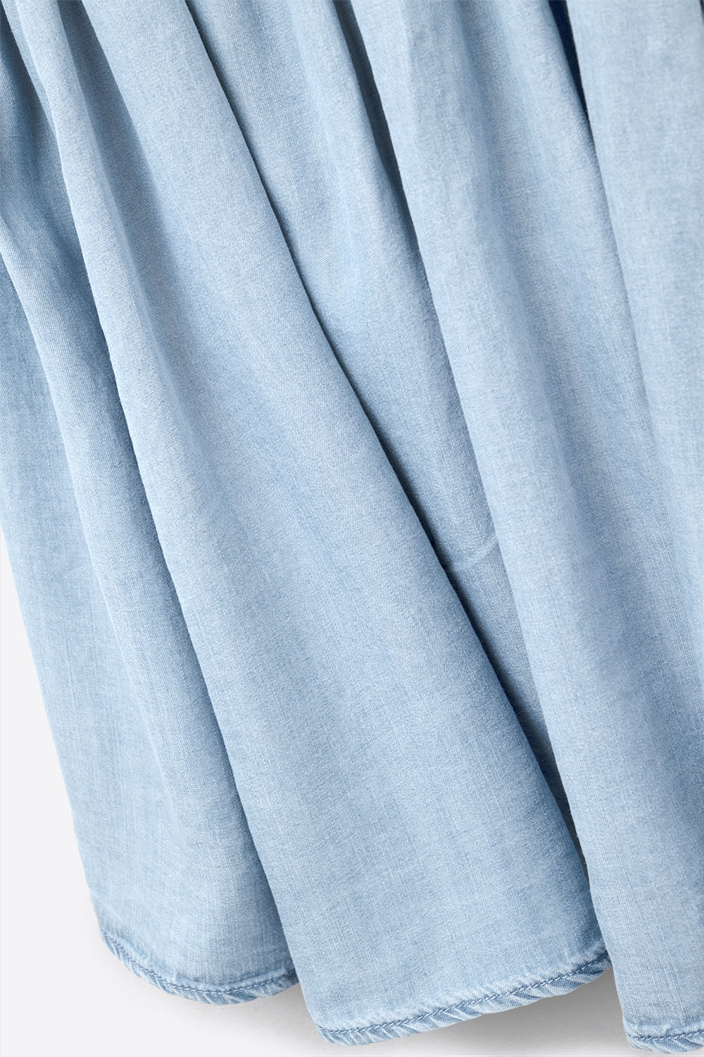 Top en tissu Tencel avec bretelles froncées en bleu