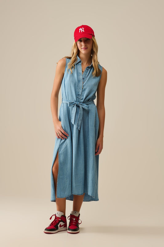 Robe chemise sans manches en tissu tencel en bleu