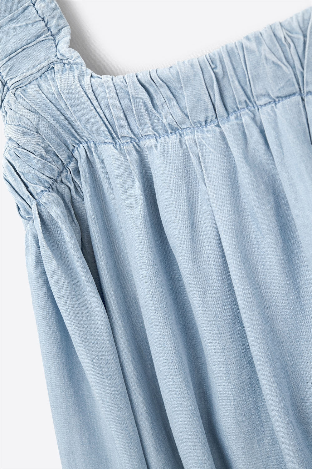 Robe longue à bretelles volantées en tissu tencel bleu clair