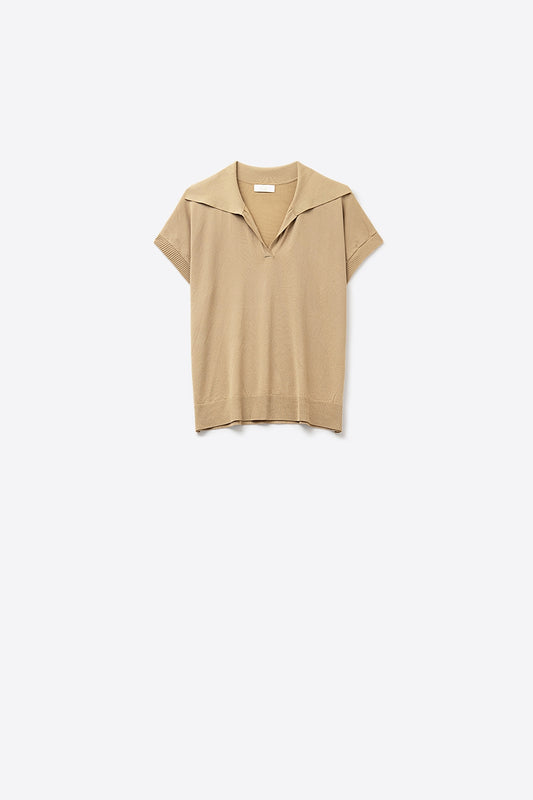 Top à manches courtes de type polo en tricot fin camel