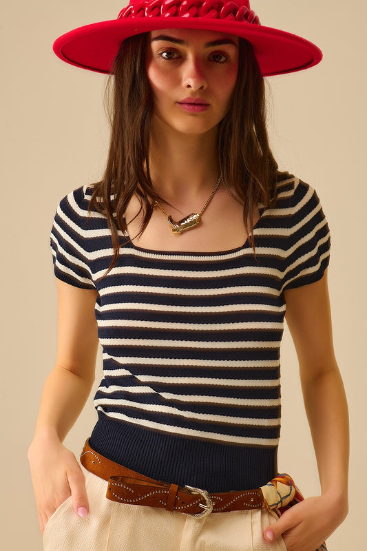 Pull rayé à encolure carrée marine et blanc