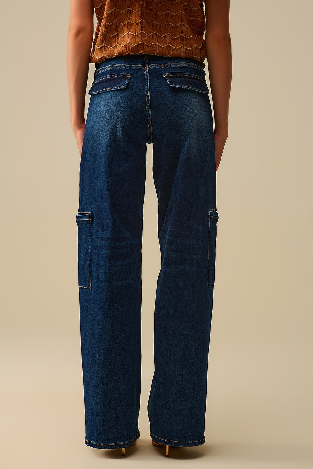 Jeans taille haute à jambes larges avec poches latérales