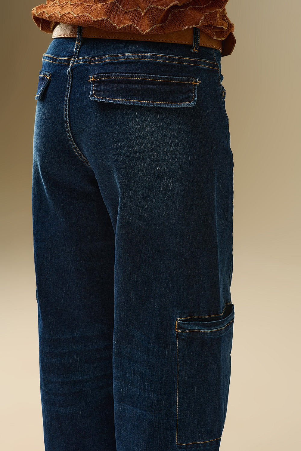 Jeans taille haute à jambes larges avec poches latérales