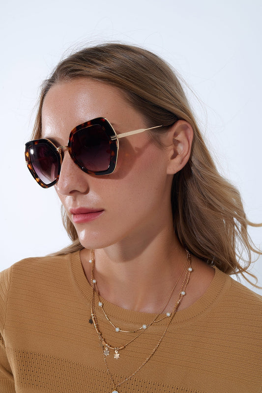 Lunettes de soleil extra-larges à œil de chat hexagonal en écaille de tortue