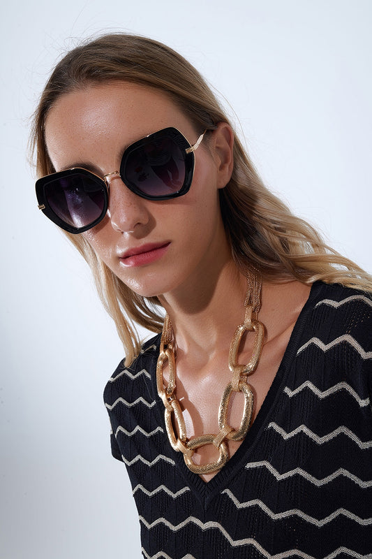 Lunettes de soleil extra-larges à œil de chat hexagonal en noir