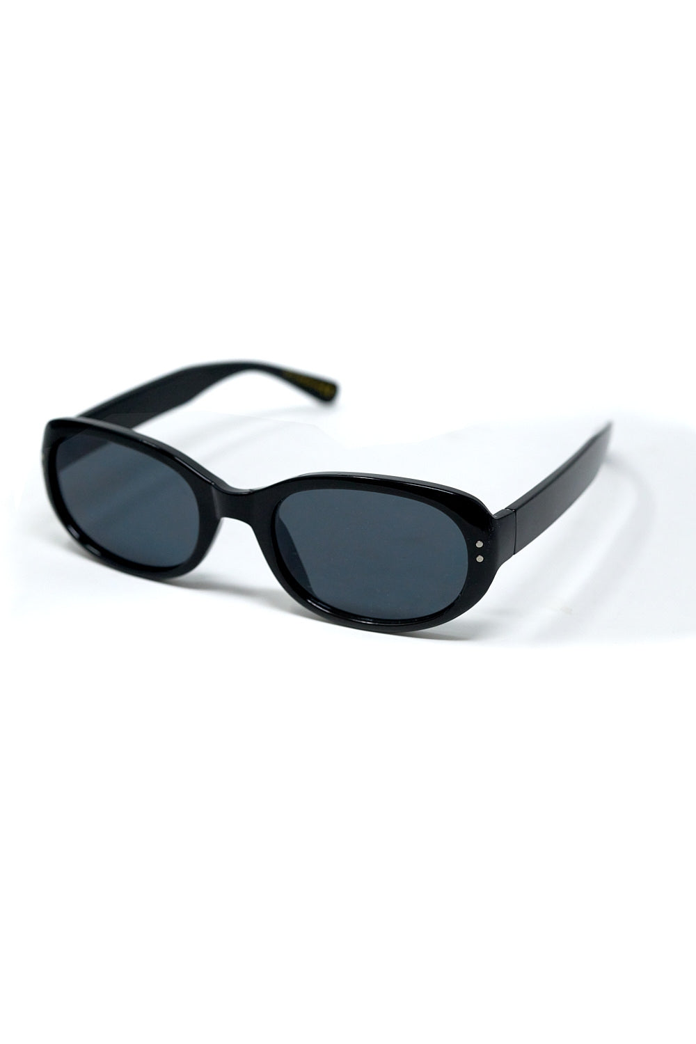 Lunettes de soleil ovales surdimensionnées en acrylique noir
