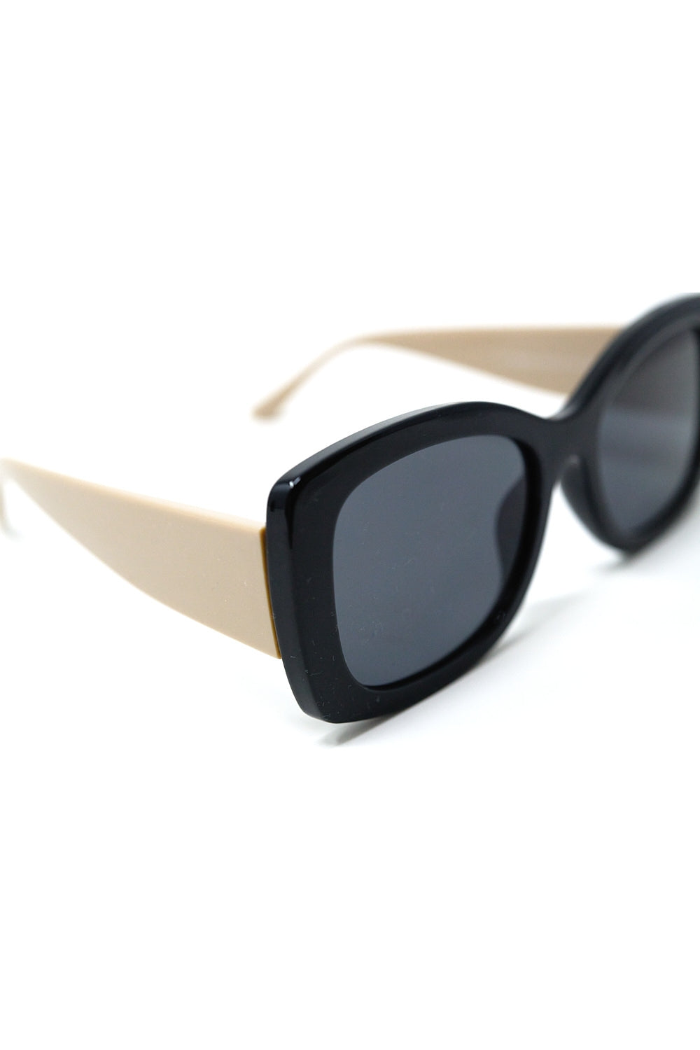 Lunettes de soleil ovales surdimensionnées noires en acétate