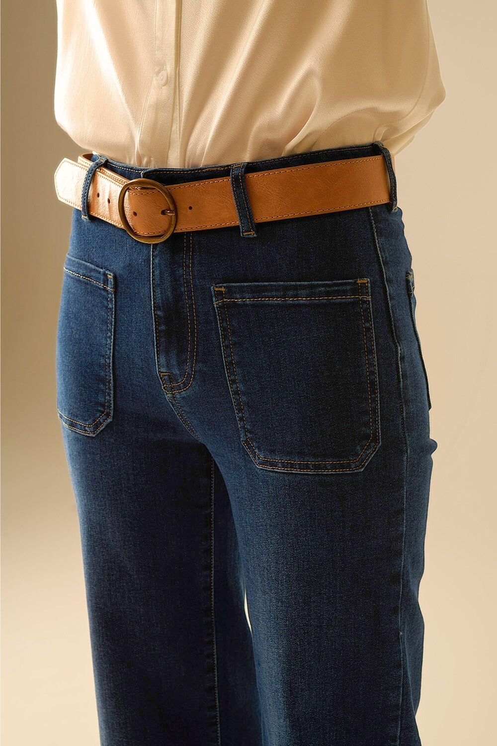 Jean à coupe large et poches en denim foncé