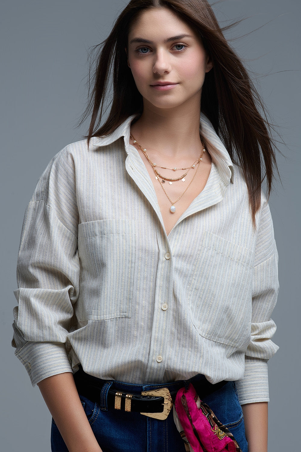 Chemise décontractée à rayures avec poches poitrine surdimensionnées